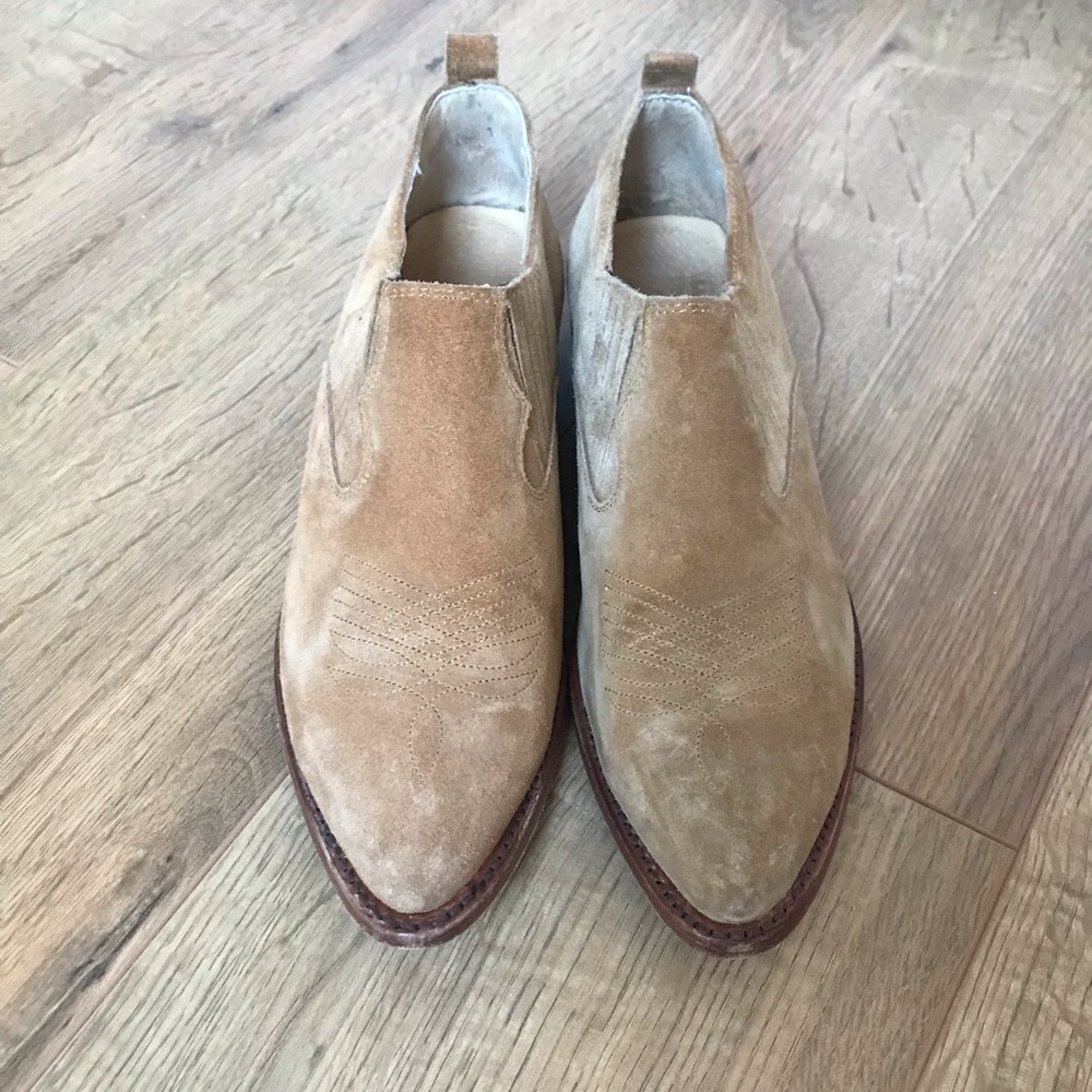 Frye Billie Shootie Suede